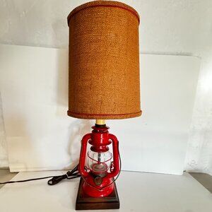 Vtg 70s Dietz Red Ranch Craft Electric Lamp Lantern Original Burlap Shade